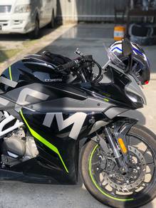 CFMOTO 250SR