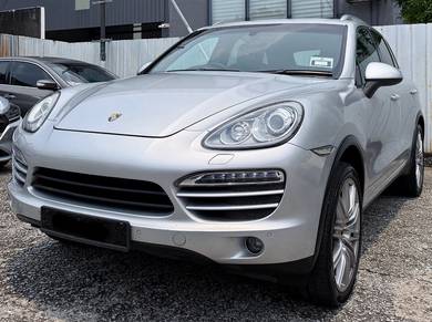 Porsche Cayenne in Damansara, KUL