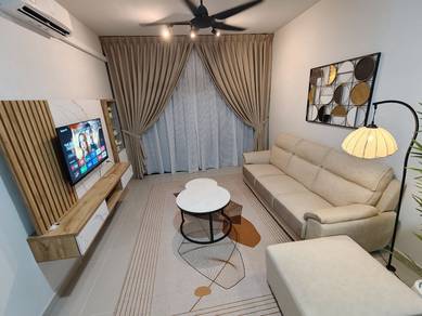 Condominium For Rent in Admiral Residences