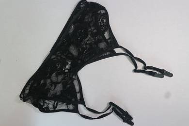 AS061 Sexy Garter