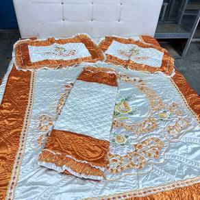 2hnd Bed with matteres + bed sheet