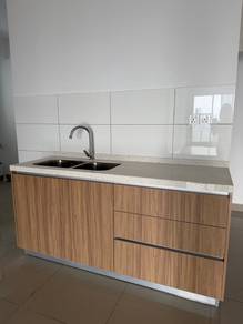 Developer Kitchen Cabinet Set (Excellent Condition