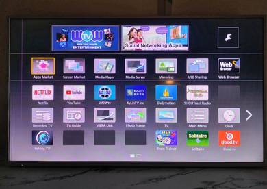 (Smart tv) Panasonic 49 inch with youtube netflix