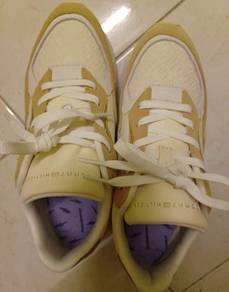 Tommy Hilfiger sneaker size : US8/24.5cm-25cm