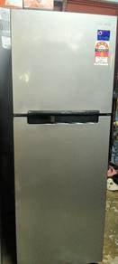 peti sejuk Samsung Inverter 