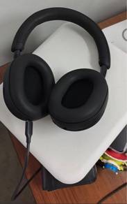 Sony xm5 headset