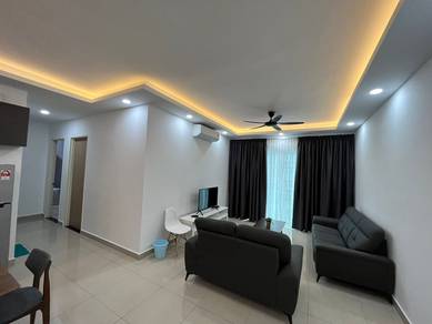 Condominium For Rent in Quay West Residence