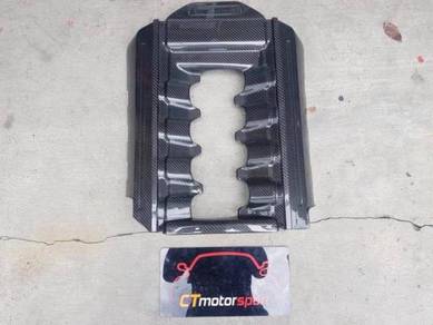 Ford Mustang 5.0 Engine Cover Dry Carbon Fiber