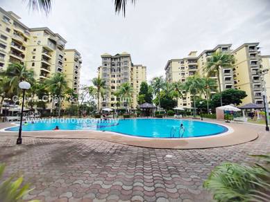 Condominium For Sale in Sri Manja Court