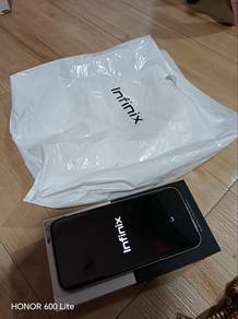 INFINIX NOTED EDGED 8+5gb ram 256 rom like new
