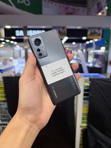 mi 12 5g ram8gb/256gb snapdragon 8gen1