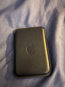 apple magsafe wallet