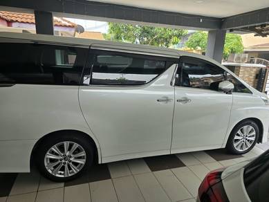 Toyota Vellfire Z in Shah Alam, SGR