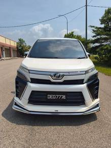 Toyota Voxy ZS KIRAMEKI in Tangkak, JHR