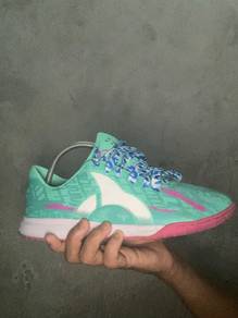 kasut futsal ortuseight