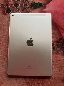 Ipad 8th gen 128gb Wifi + Celullar
