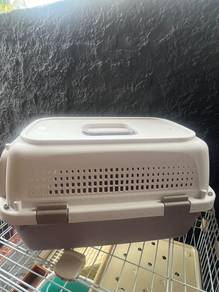 Pet accessories and Cage