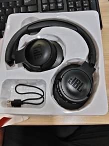 JBL Tune 700bt wireless 