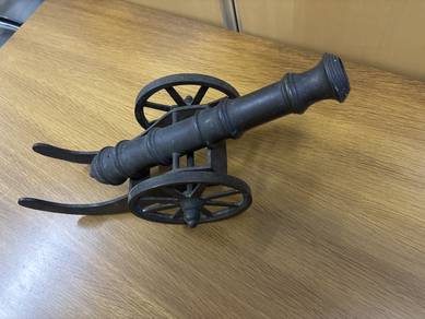 tabletop cannon ( heavy ) iron cast