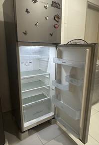 Peti Ais Hisense 2 Pintu ( Boleh Runding)