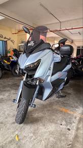 Yamaha XMAX