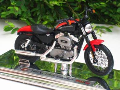 Maisto 1-18 Diecast Harley 2007 XL1200N Nightster