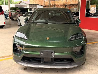 2025 Porsche Macan 4S