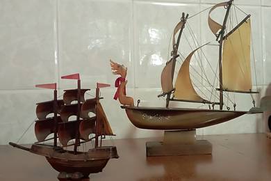 CARVED COW HORN SHIP 50s  x 2 ships   16” &  8”