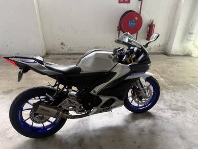 Yamaha R15