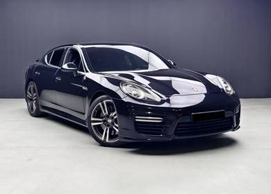 2011 Porsche Panamera TURBO S
