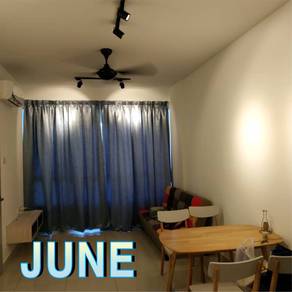 Condominium For Rent in Tropicana Bay Residences @ PWC