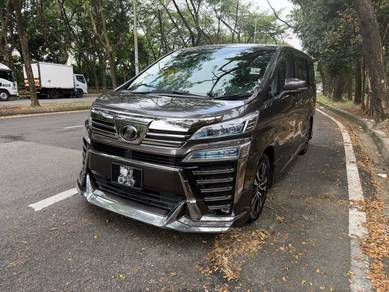 Toyota Vellfire ZG in Kota Damansara, SGR