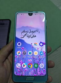 Sharp Aquos R2 