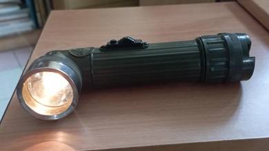 KOREA TAESUNG US ARMY MILITARY FLASHLIGHT 50s
