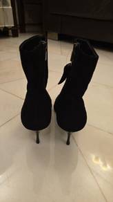 Brand New Suede Leather Boots