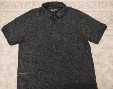 Original Under Armour polo jersey
Size XL pit 24