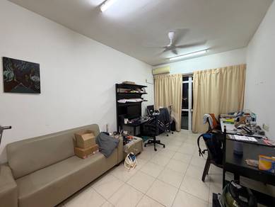 Condominium For Sale in Desa Airmas