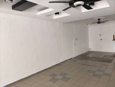 Shop lot For Rent in Cheng,MLK