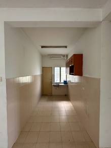 Apartment For Rent in Kasuarina Apartment