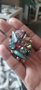 Vintage 1950s Multi-Stone Brooch in Gold Tone Sett