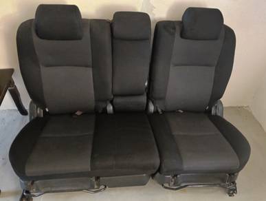 seat tengah Toyota wish