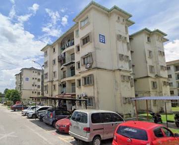 Apartment For Sale in Birchwood Court