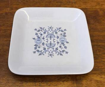 Noritake melamine plate small
