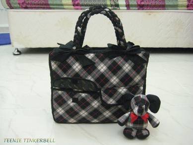 Black Vintage NaRaYa Handbag