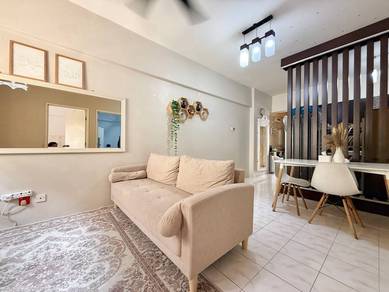 Service Residence For Sale in Spring Ville