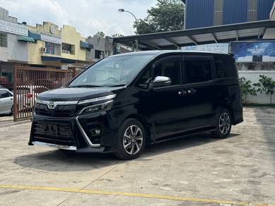 Toyota Voxy ZS KIRAMEKI III in Johor Bahru, JHR