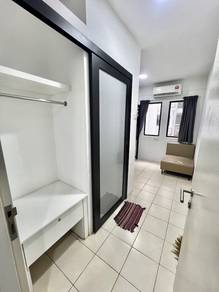 Service Residence For Rent in Uni Suites