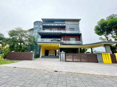 Bungalow House For Sale in Seri Kembangan,SGR