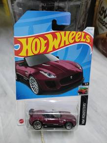 Hotwheels Purple 15 Jaguar F-Type Project 7