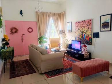 Semi-Detached House For Sale in Shah Alam,SGR